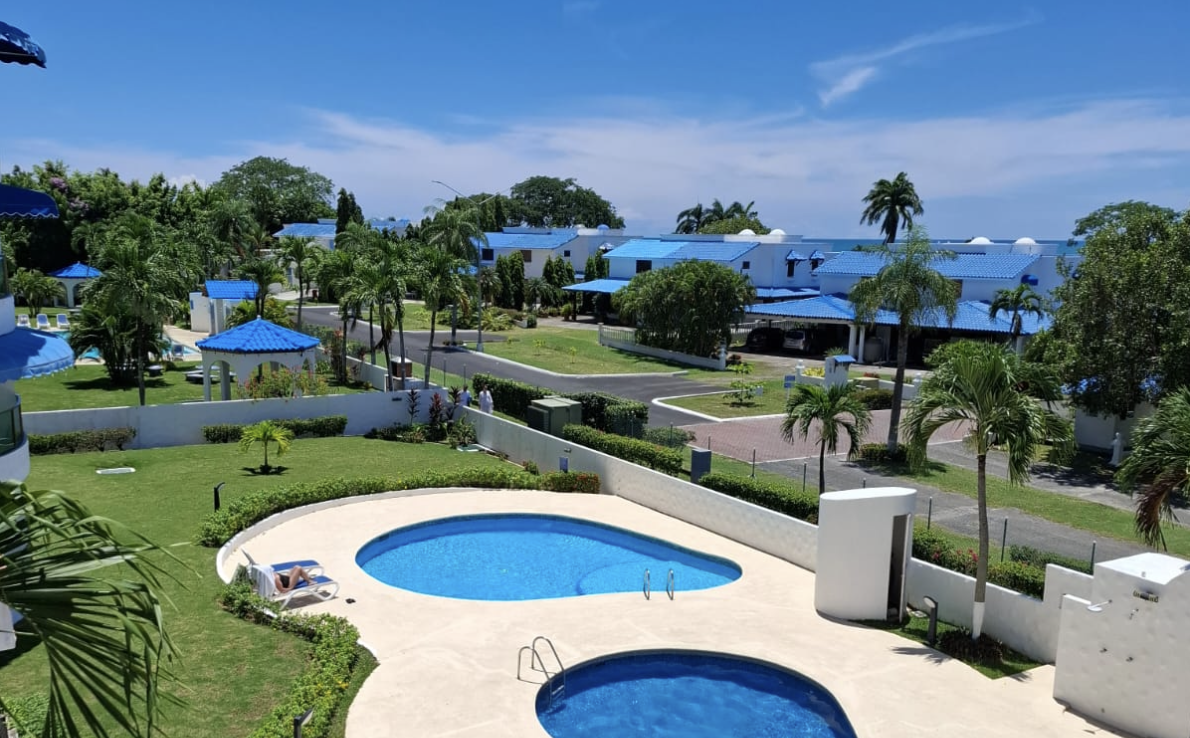 Los Balcones, Apartamento Amoblado en Venta en Playa Blanca (DD537)