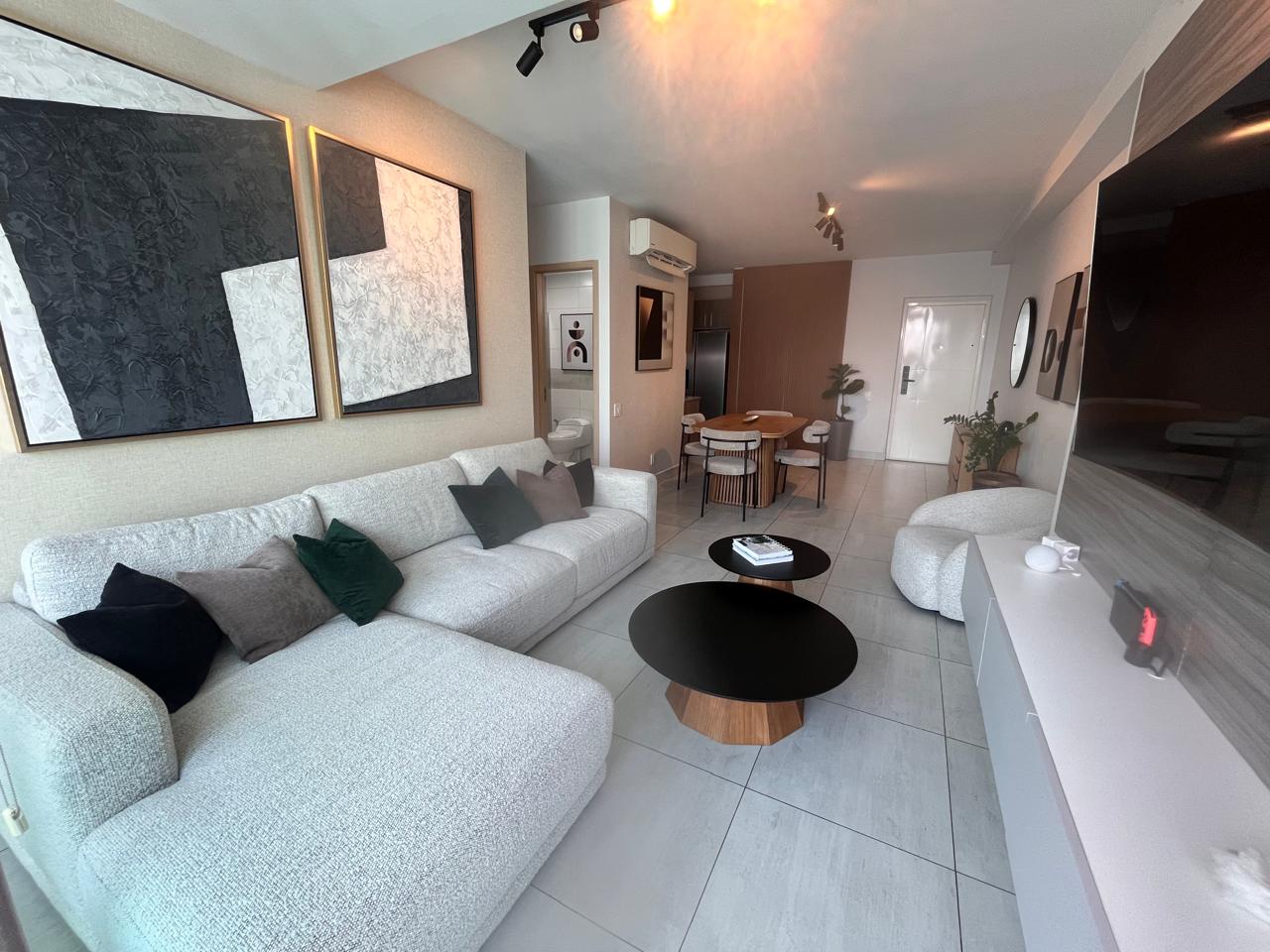 Astre, Apartamento Amoblado en Venta en San Francisco (DD568)