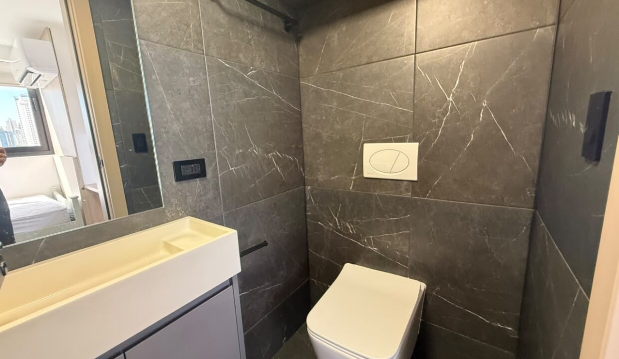 DD582 7